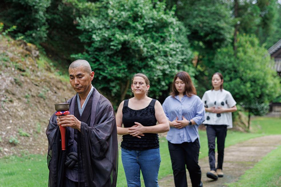 Kin-hin (walking meditation)